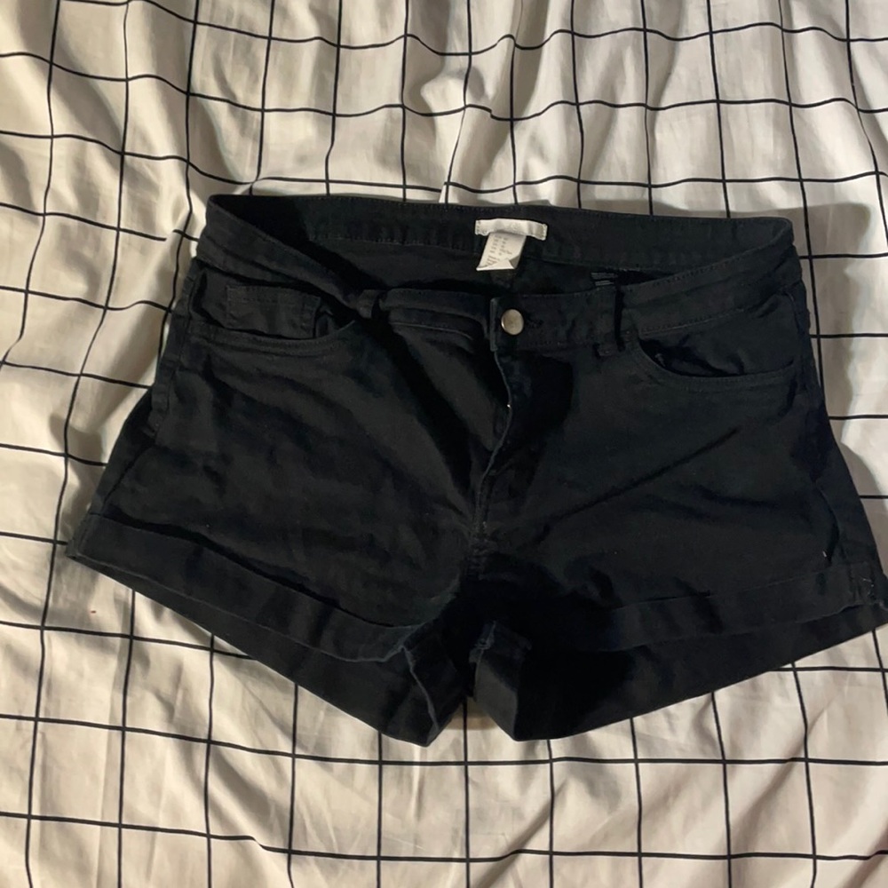 Black H&M jean shorts